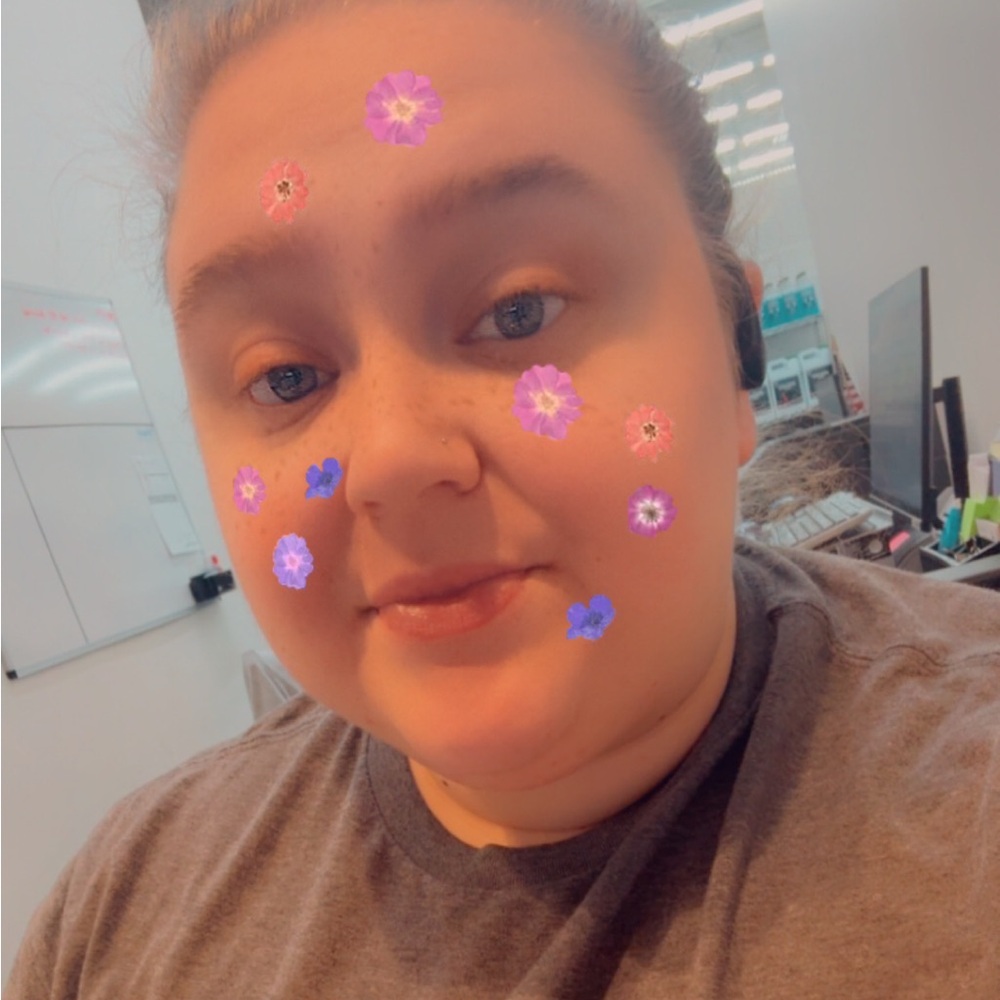 Meet your Posher, Courtney